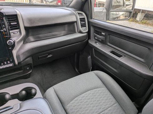 Used 2025 RAM 2500 Tradesman image 15