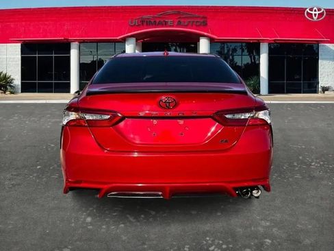 Used 2019 Toyota Camry SE w/ Carpet Mat Package FWD image 8