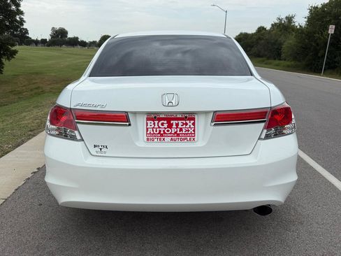 Used 2012 Honda Accord LX image 9