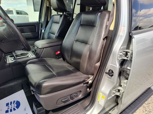 Used 2010 Ford Explorer Sport Trac Limited image 13