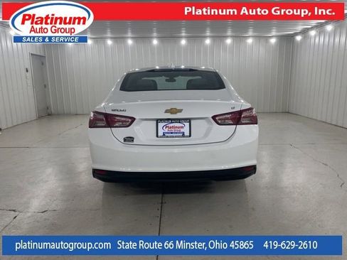 Used 2022 Chevrolet Malibu LT FWD image 4
