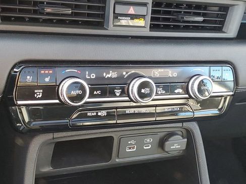 Used 2023 Honda Pilot Elite image 27