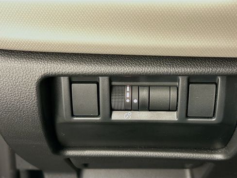 Used 2025 Subaru Forester AWD image 17