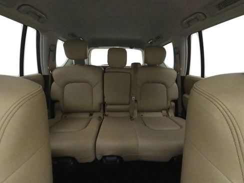 Used 2022 Nissan Armada SL image 38