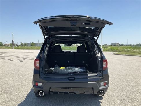 Certified 2024 Honda Passport Black Edition image 32