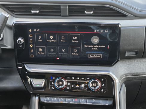 Used 2024 GMC Sierra 3500 Denali AWD/4WD image 12