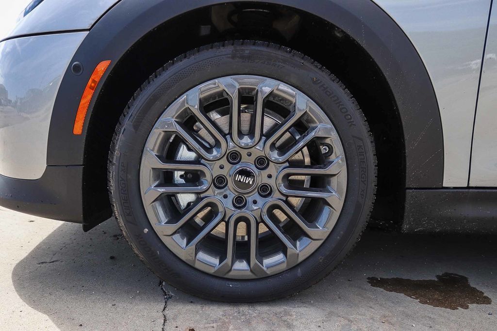 New 2027 MINI Cooper 2-Door Hardtop FWD image 13