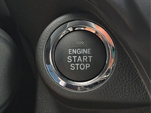 New 2025 Subaru Forester Limited image 17