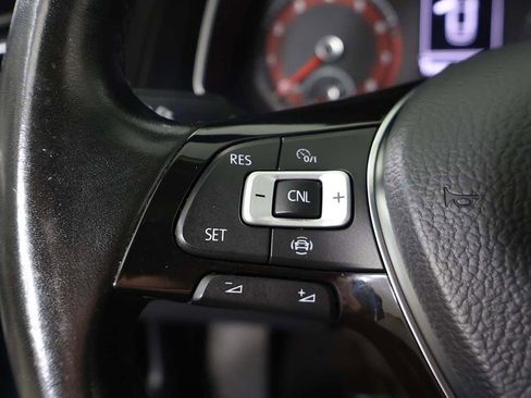 Used 2019 Volkswagen Jetta SE FWD image 40