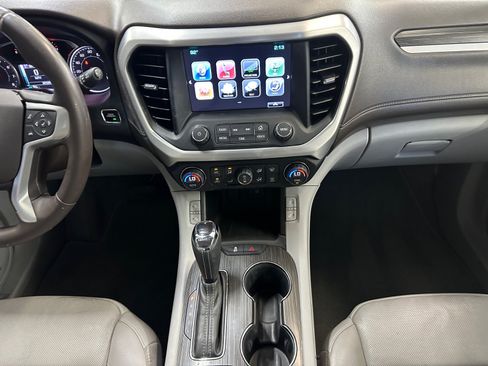 Used 2017 GMC Acadia SLT FWD image 22
