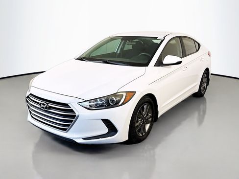 Used 2018 Hyundai Elantra SEL w/ Cargo Package FWD image 4
