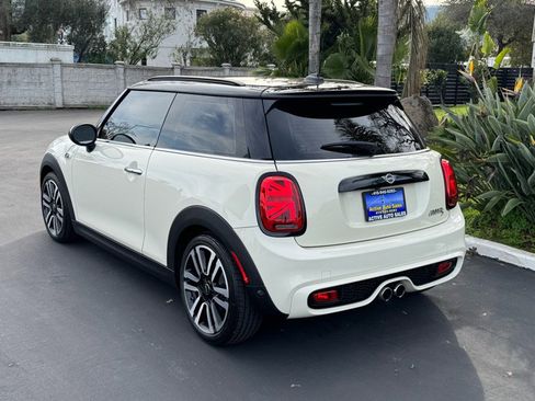 Used 2019 MINI Cooper S w/ Premium Package image 3