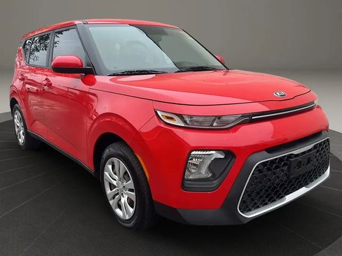 Used 2020 Kia Soul LX image 3
