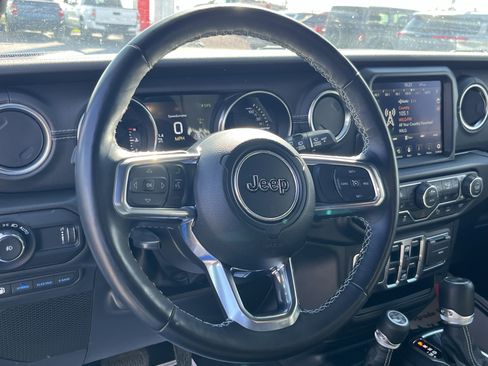 Used 2023 Jeep Wrangler Unlimited Sahara w/ Cold Weather Group AWD/4WD image 21