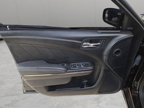 Used 2022 Dodge Charger SRT Hellcat w/ Harman/Kardon Audio Group image 12