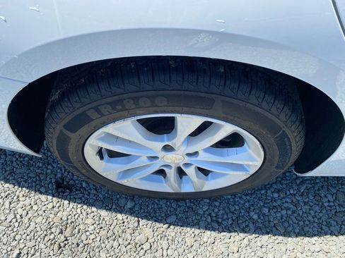 Used 2020 Chevrolet Malibu LT FWD image 24