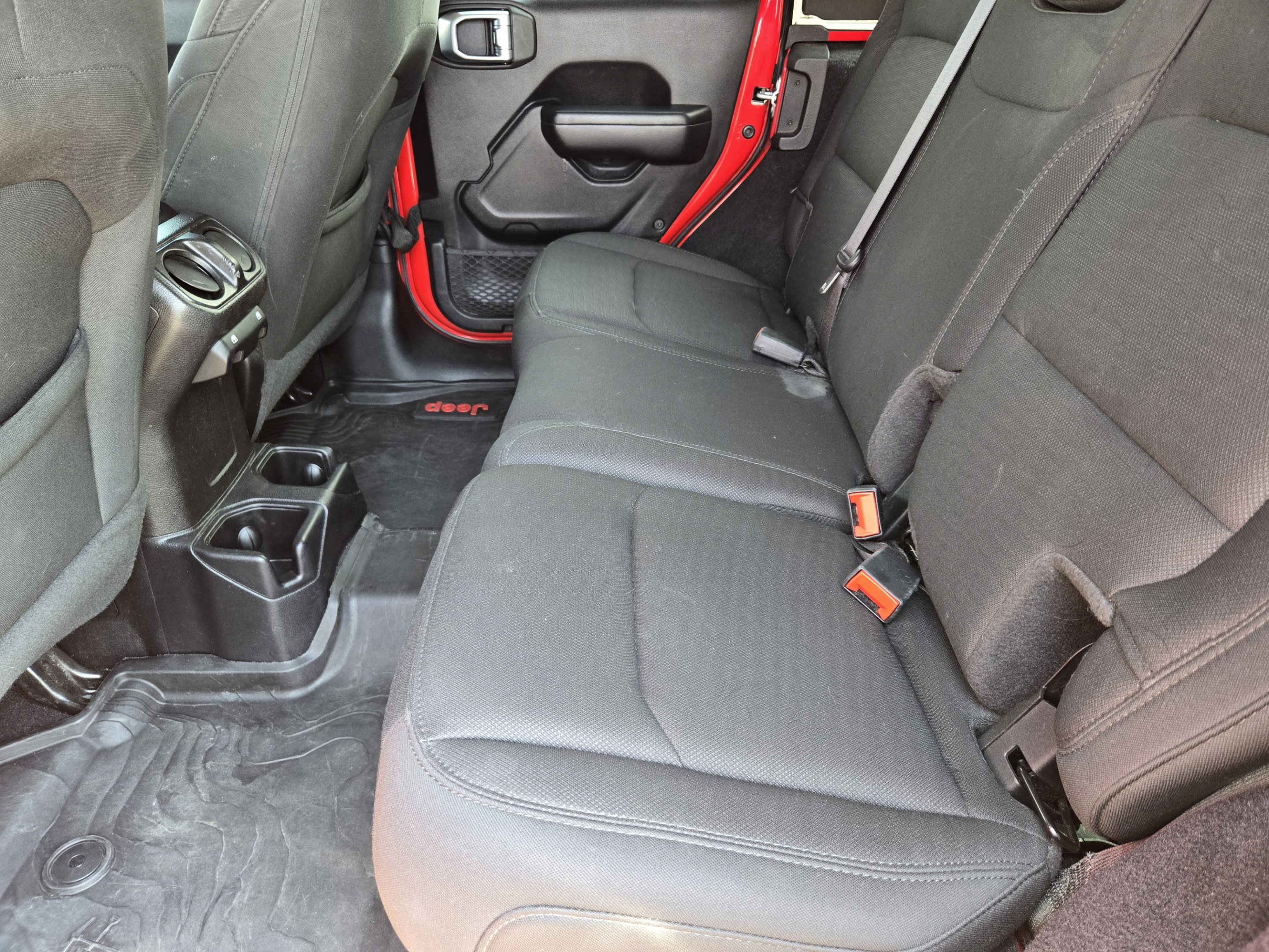 Used 2020 Jeep Wrangler Unlimited Sport AWD/4WD image 28