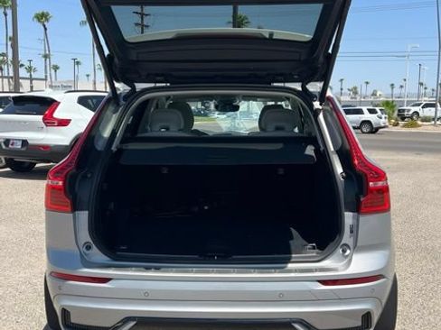 Used 2025 Volvo XC60 T8 Ultra AWD/4WD image 31