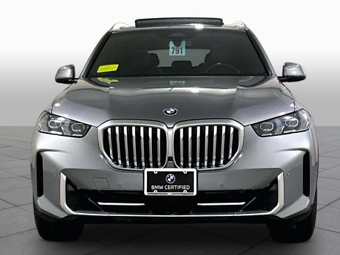 Certified 2024 BMW X5 xDrive40i w/ Premium Package AWD/4WD image 3