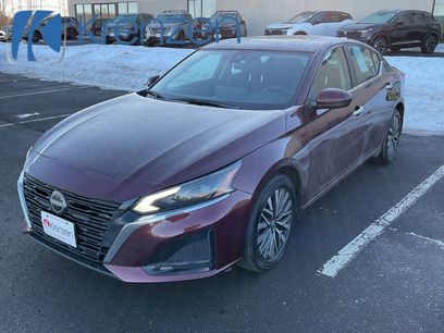 Used 2024 Nissan Altima 2.5 SV w/ SV Premium Package