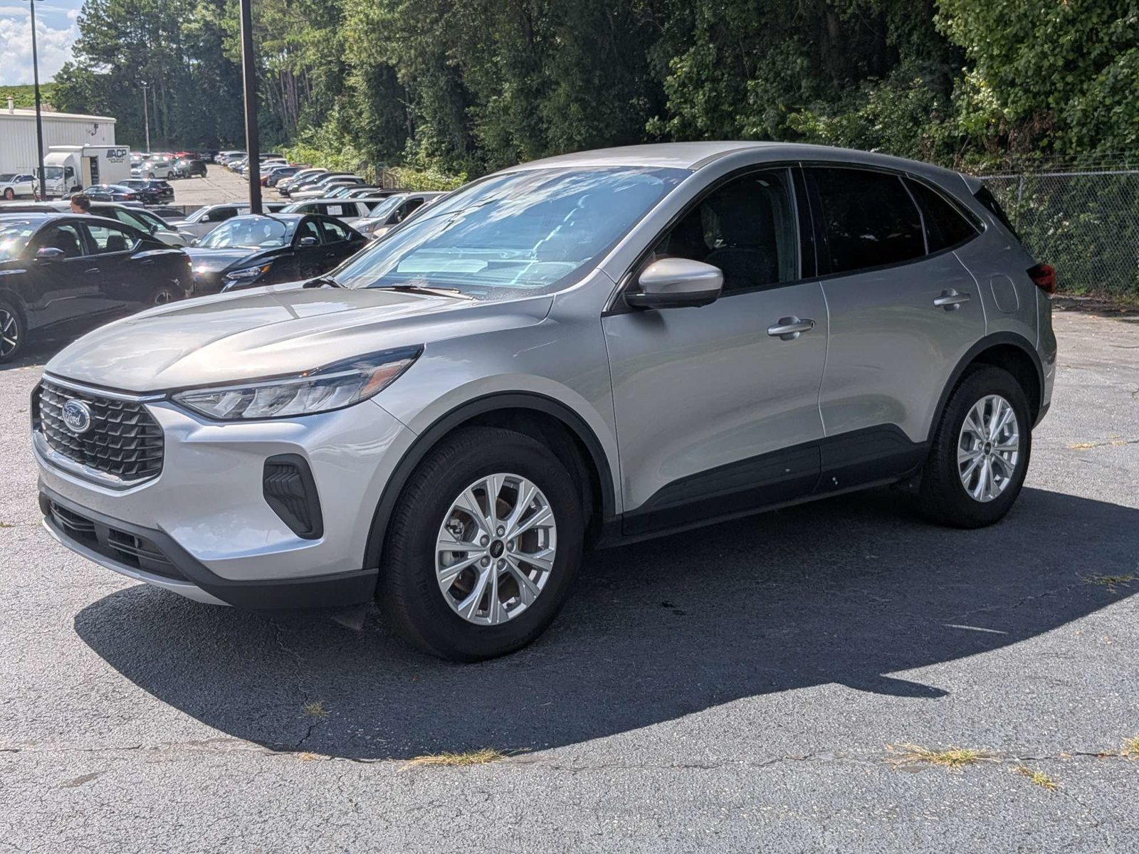 Used 2023 Ford Escape Active w/ Tech Pack #2 AWD/4WD image 7