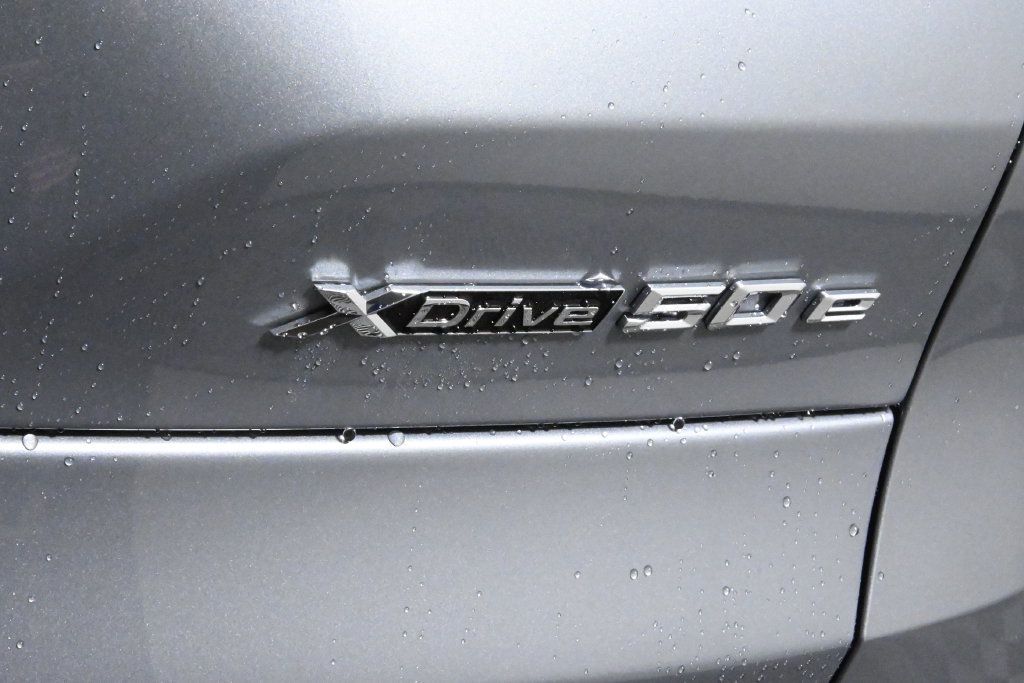 Used 2026 BMW X5 xDrive50e w/ Premium Package AWD/4WD image 42