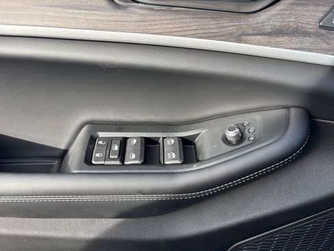 New 2025 Jeep Grand Cherokee L Limited image 25