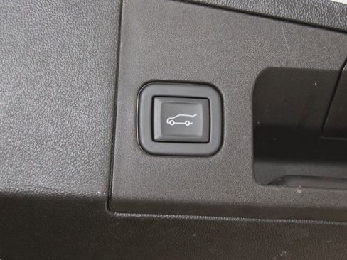 Used 2024 Cadillac XT5 Premium Luxury FWD image 14