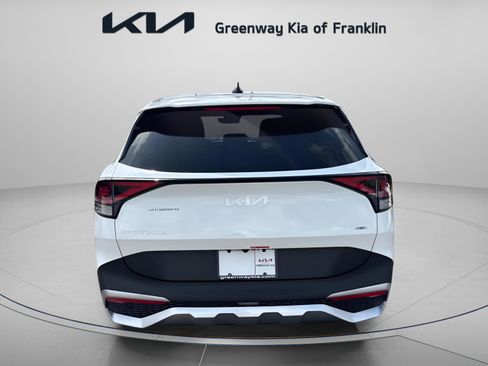 New 2025 Kia Sportage LX image 6