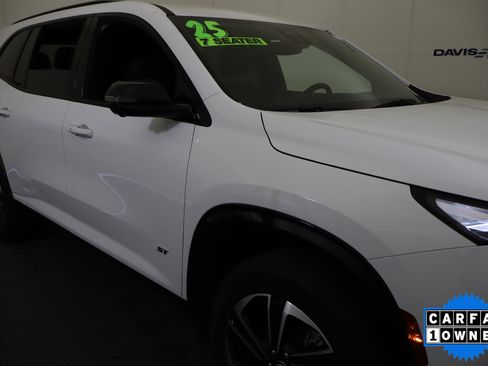 Used 2025 Buick Enclave Sport Touring image 4