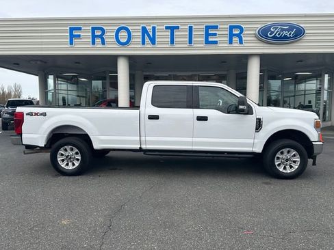 Used 2022 Ford F350 XLT image 2