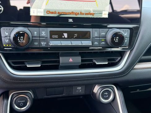 Used 2026 Toyota Grand Highlander AWD Hybrid image 31