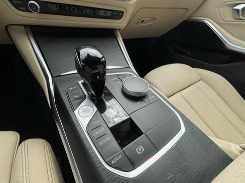 Used 2021 BMW 330i Sedan w/ Driving Assistance Package RWD image 31