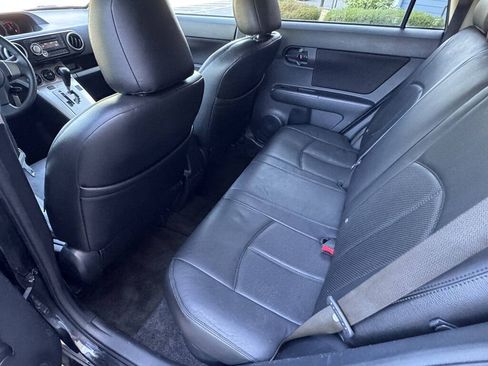 Used 2010 Scion xB FWD image 20