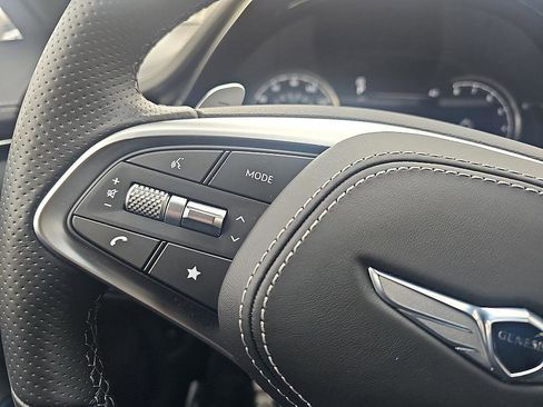 Used 2025 Genesis GV70 3.5T Sport w/ Sport Advanced Package image 24
