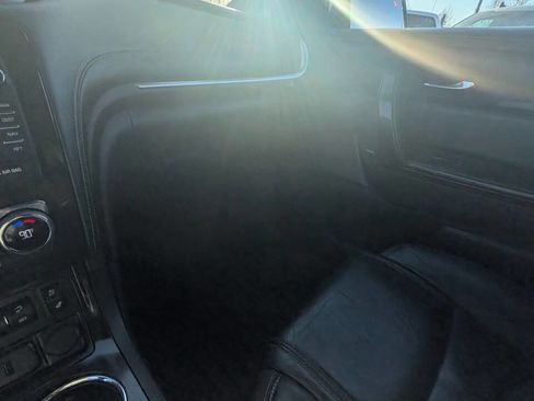 Used 2016 Chevrolet Traverse LTZ image 17