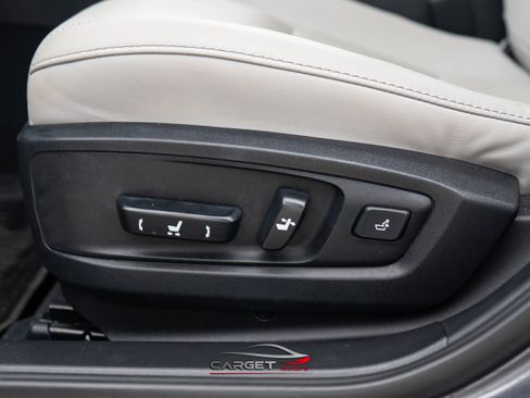 Used 2018 Lexus ES 350 w/ Premier Package image 37