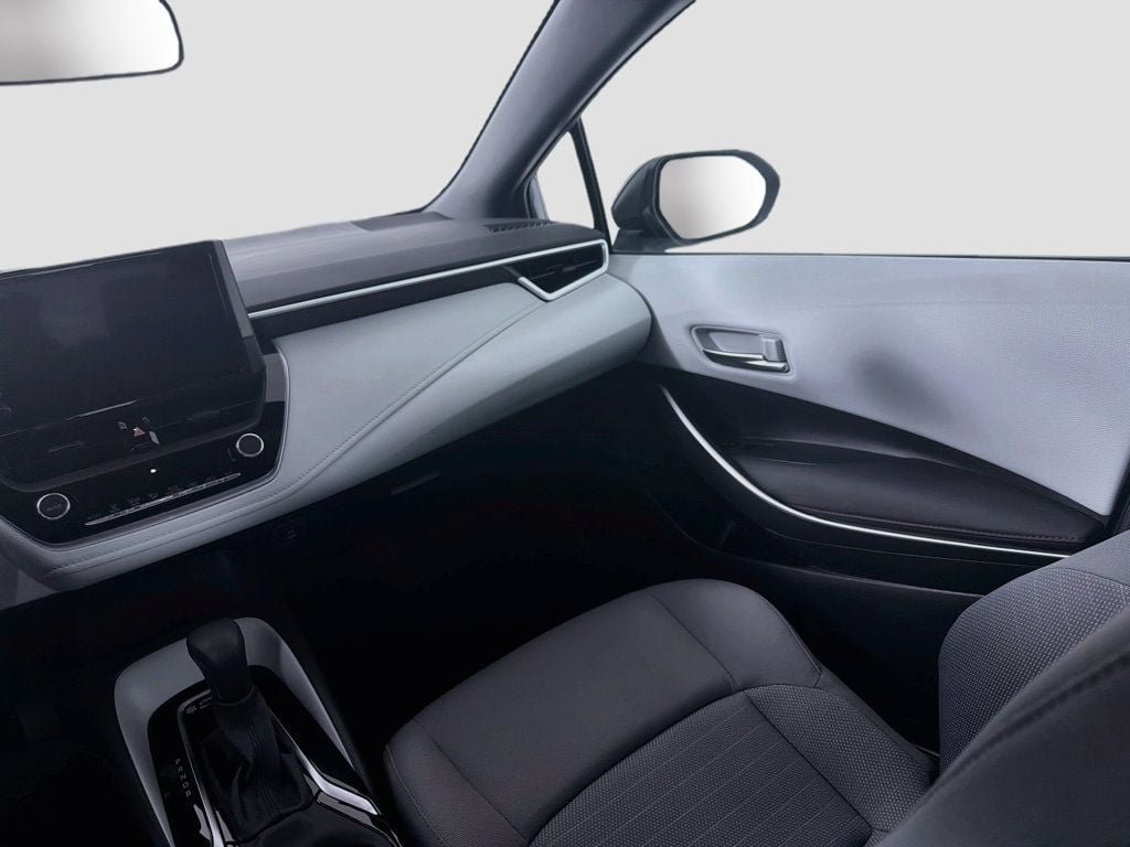 Used 2024 Toyota Corolla SE w/ SE Convenience Package FWD image 21