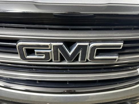 Used 2020 GMC Terrain SLT w/ Preferred Package image 9