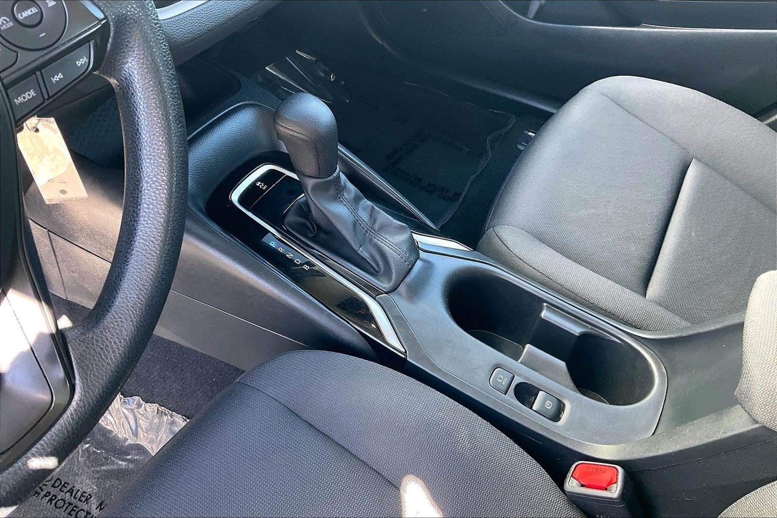 Used 2024 Toyota Corolla LE FWD image 22
