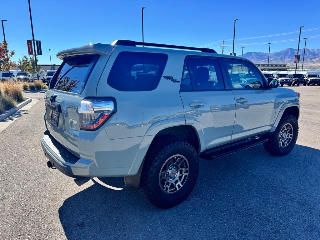 Used 2023 Toyota 4Runner TRD Off-Road Premium w/ Off Road Premium Plus Package AWD/4WD image 4