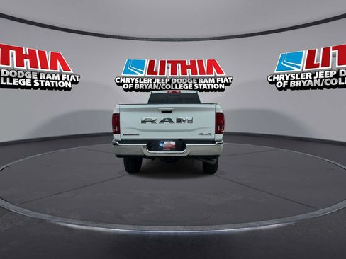 Used 2025 RAM 3500 Laramie AWD/4WD image 7