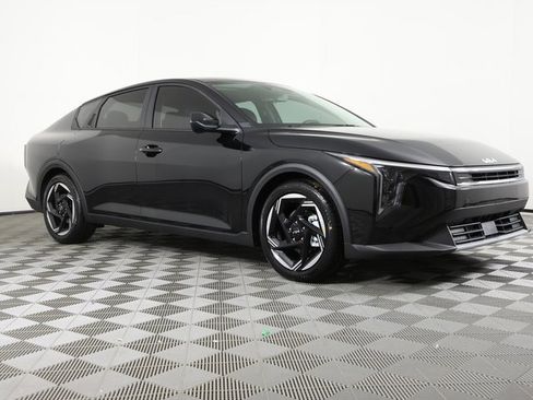 New 2026 Kia K4 EX image 3