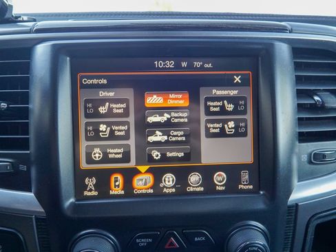 Used 2016 RAM 2500 Limited AWD/4WD image 29