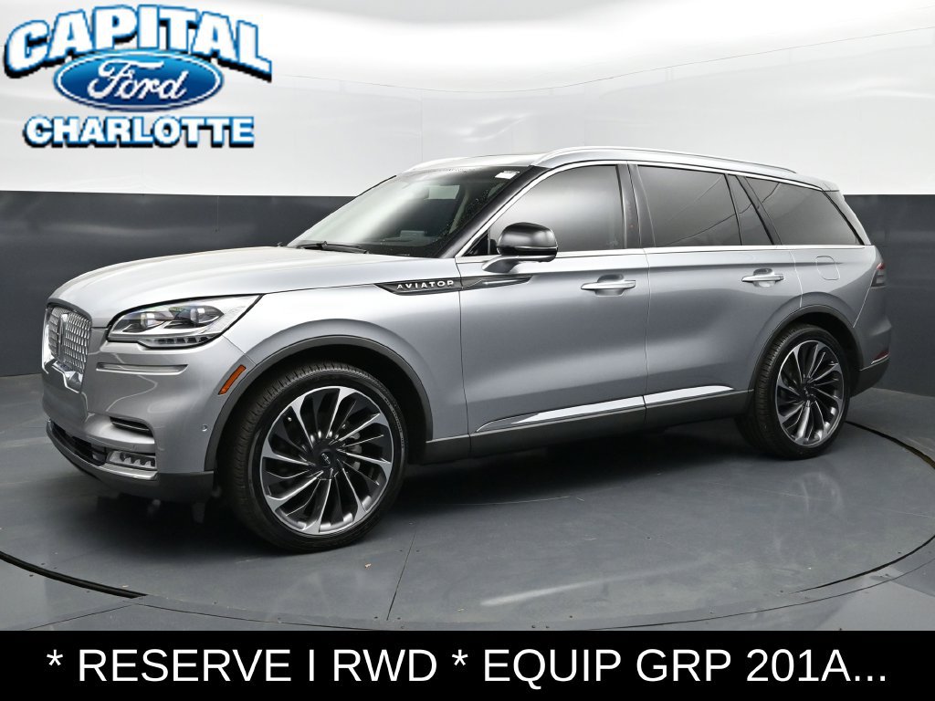 Used 2023 Lincoln Aviator Reserve w/ Equipment Group 201A RWD image 2