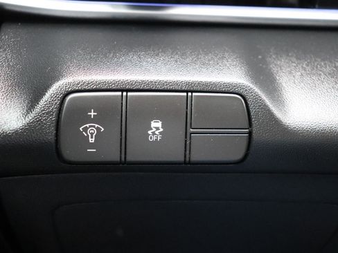 Used 2024 Hyundai Elantra SEL FWD image 37