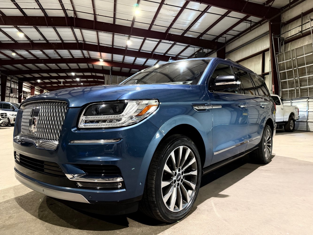 Used 2019 Lincoln Navigator Select w/ Technology Package RWD image 9