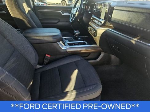 Used 2024 Chevrolet Silverado 1500 LT image 12