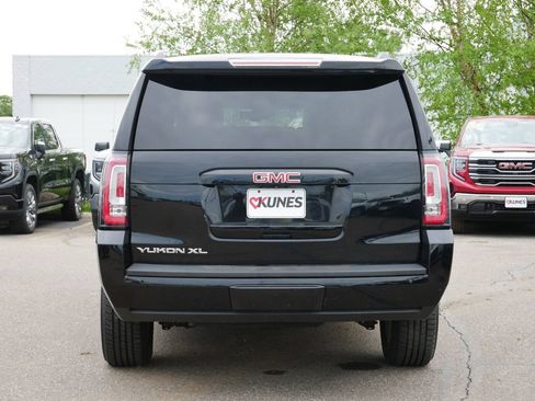 Used 2015 GMC Yukon XL SLT w/ Open Road Package AWD/4WD image 9