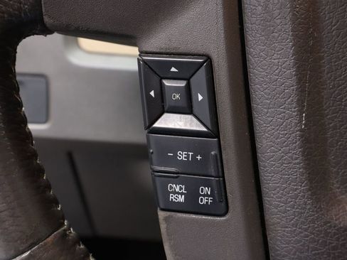 Used 2012 Ford F150 XLT w/ XLT Chrome Pkg image 27